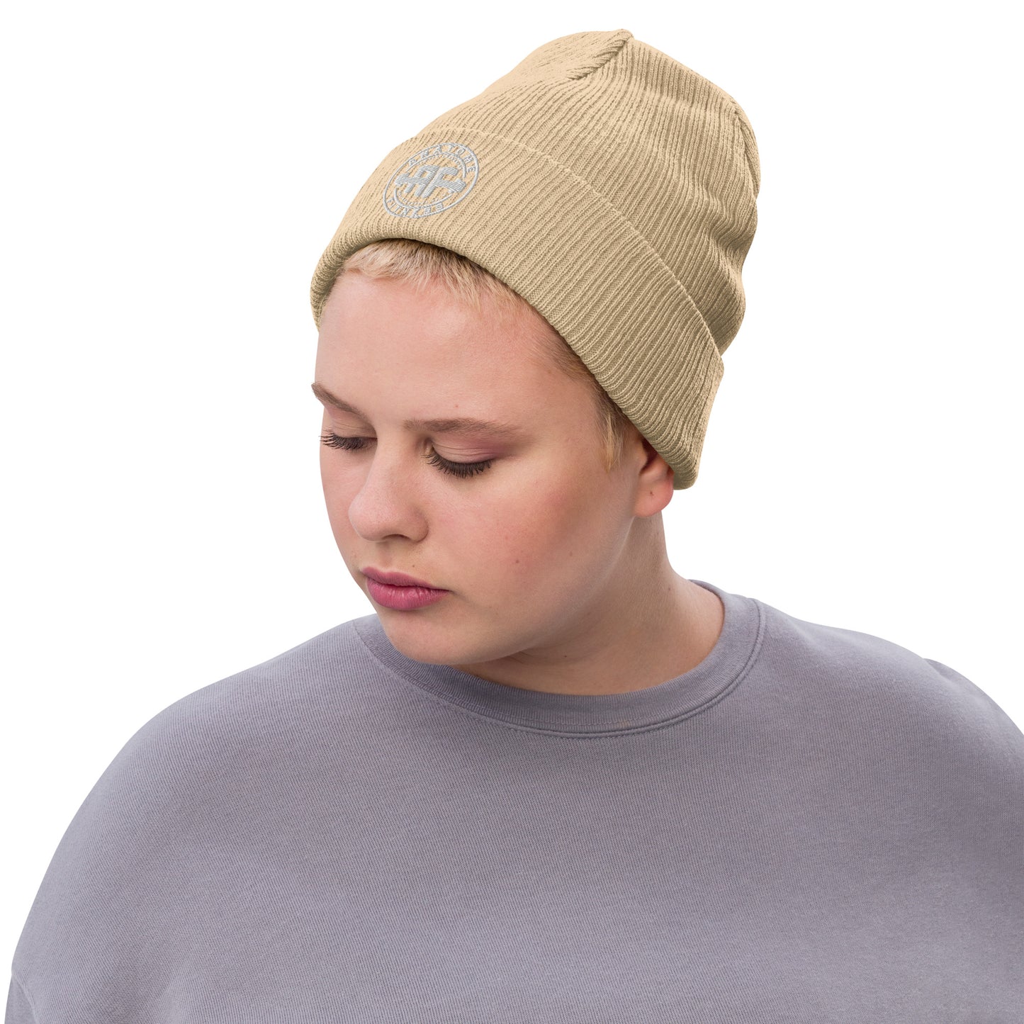 AnatoME Fitness knit beanie